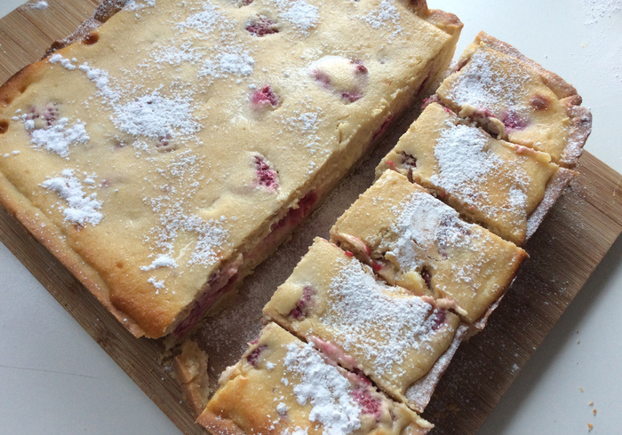 Raspberry traybake home