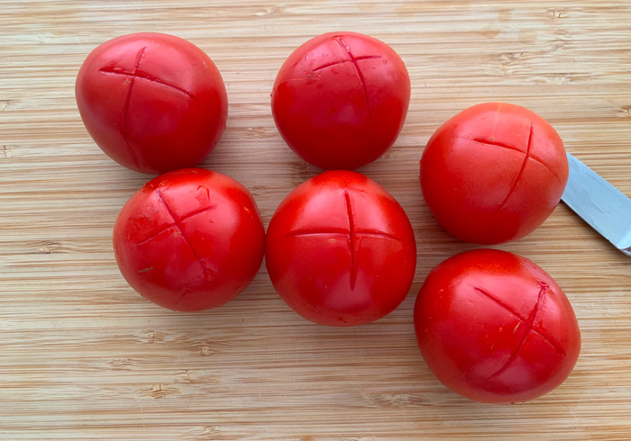 Zo pel je tomaten 02