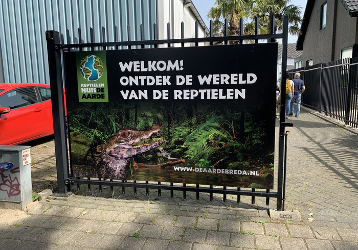Reptielenhuis de aarde sidepic