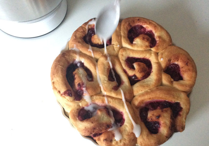 Cranberry buns 26