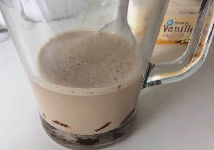Chocolate milkshake 03