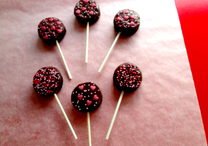 Chocolate oreo pops 09