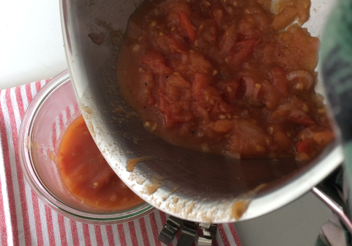 Spicy tomato chutney 07