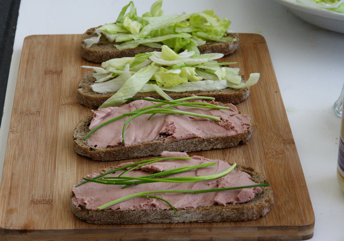 Pate cranberry sandwich 02