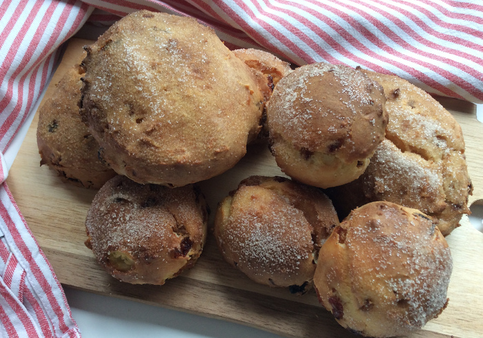 13. glutenvrije kwark rozijnenbroodjes