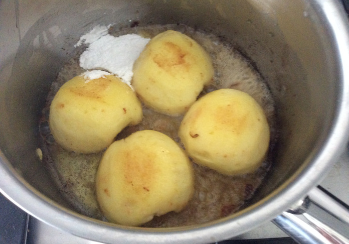 Butterscotch apples 04