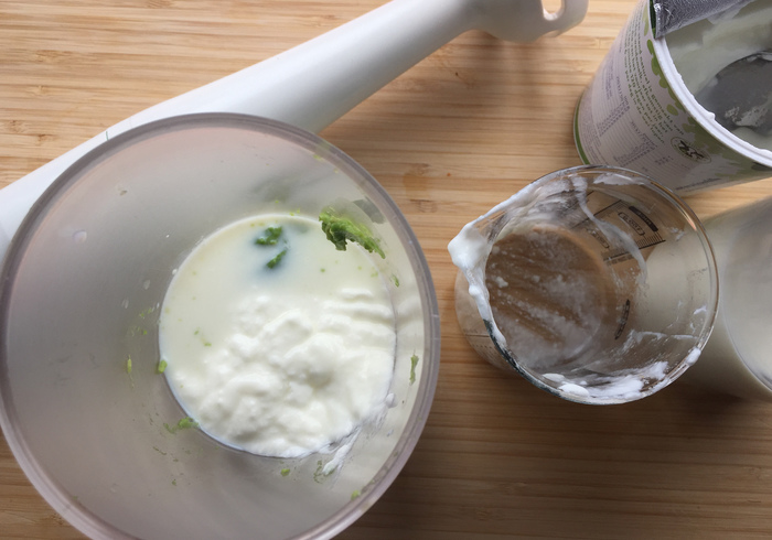 Avocado smoothie 04