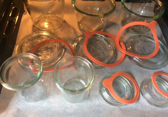 Sterilizing jars 04