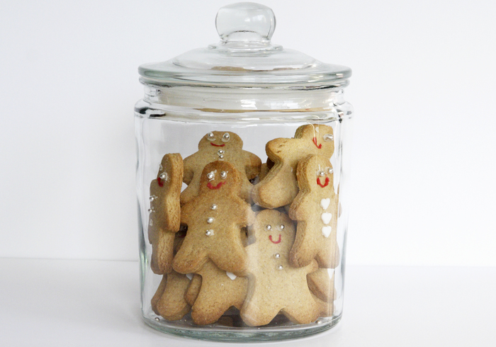 Gingerbread men home