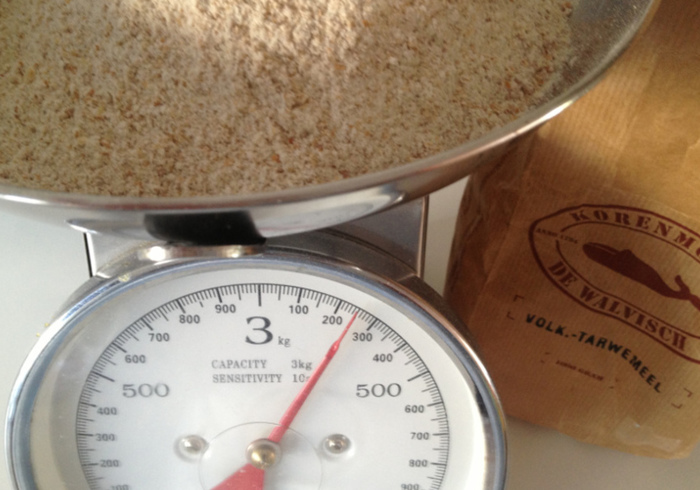 Whole wheat buns 01