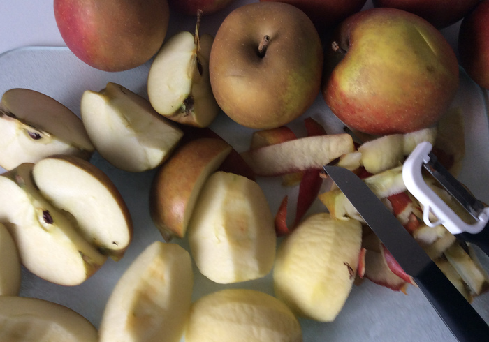 Apple sauce 01