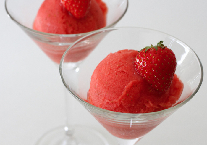 Strawberry sorbet sidell
