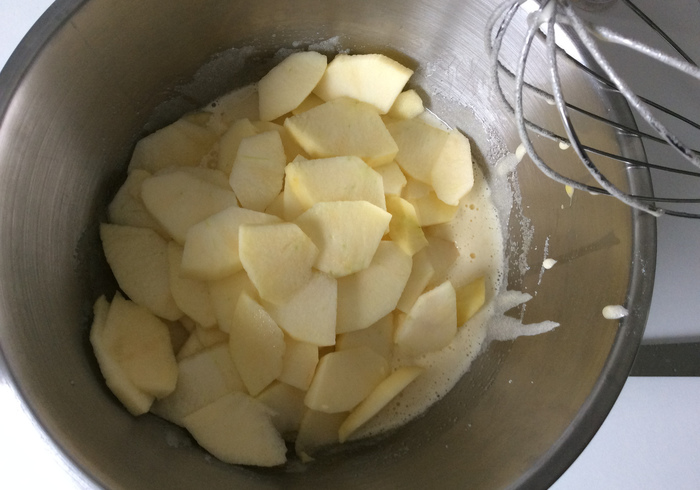 Mums apple cake 04
