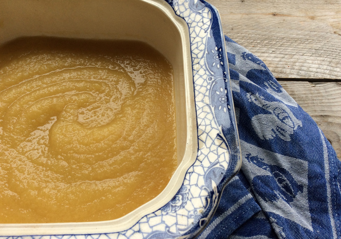 Apple sauce 05