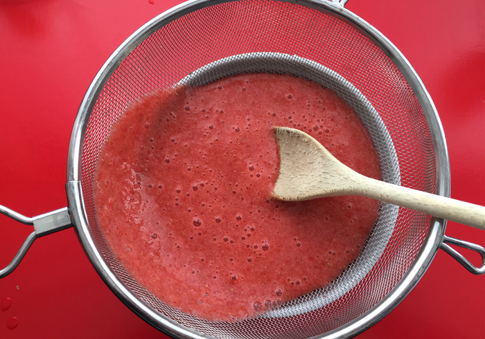 Aardbeien blancmange 02