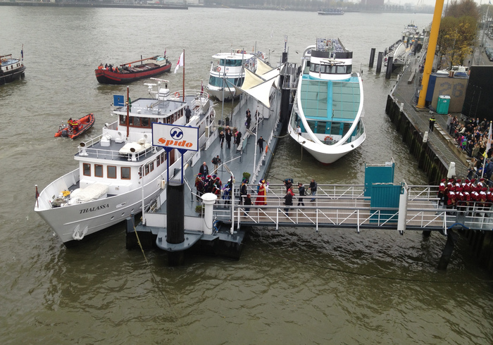 Sinterklaas in rotterdam 2014 sidepic
