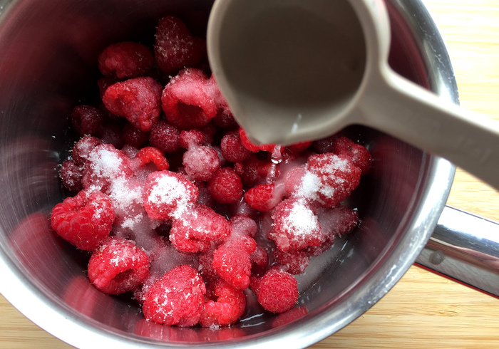 Raspberry syrup 03