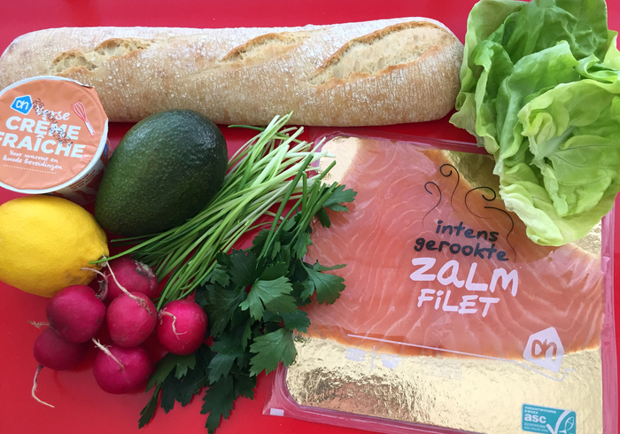 Toast met zalm sidepic