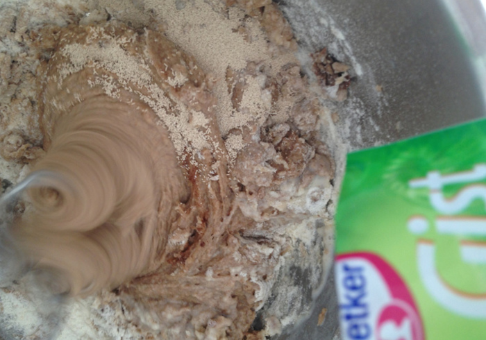 Muesli bread 06