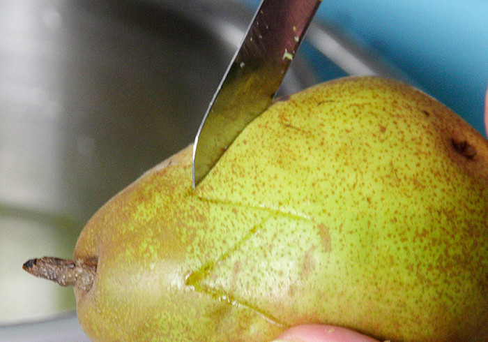 Pear in sauternes 12