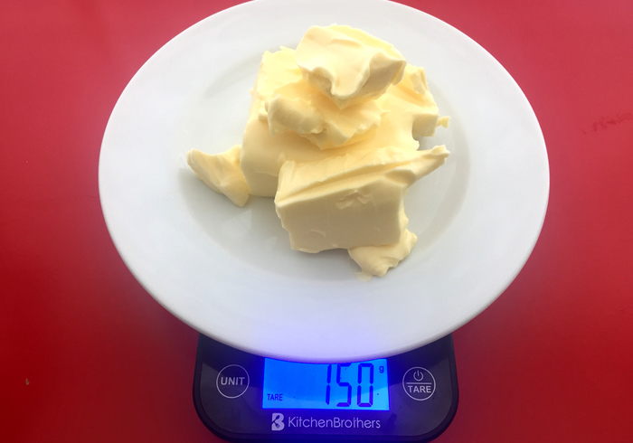 Italian meringue butter cream 05
