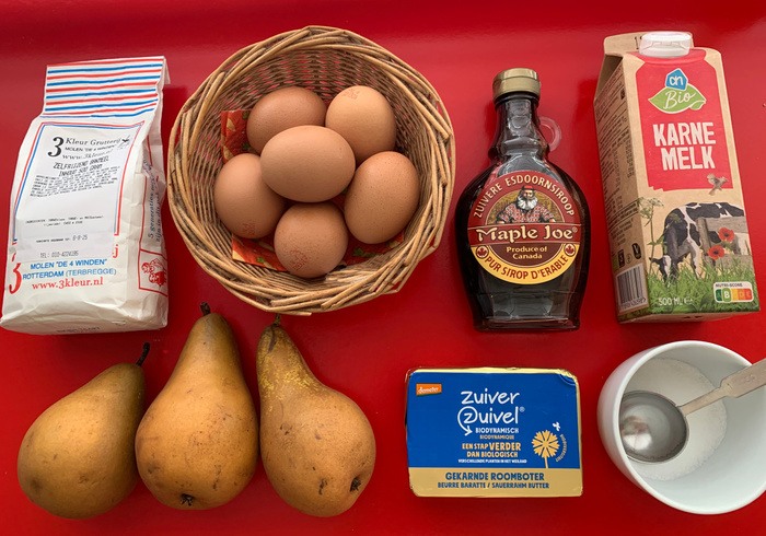 Karnemelk pannenkoeken met peren sidepic