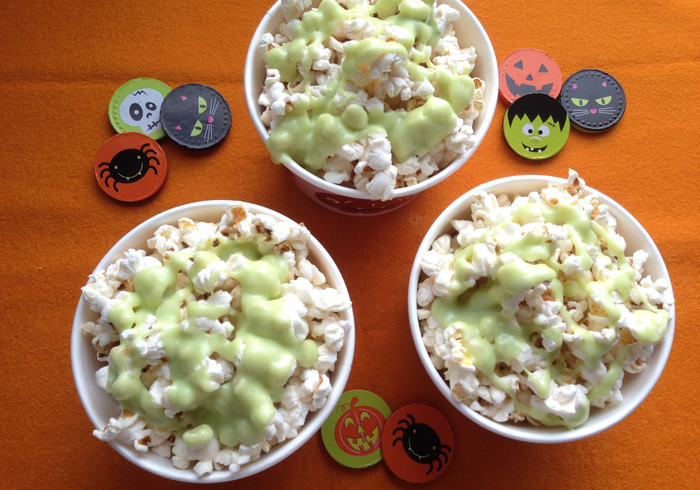 Snotty popcorn home