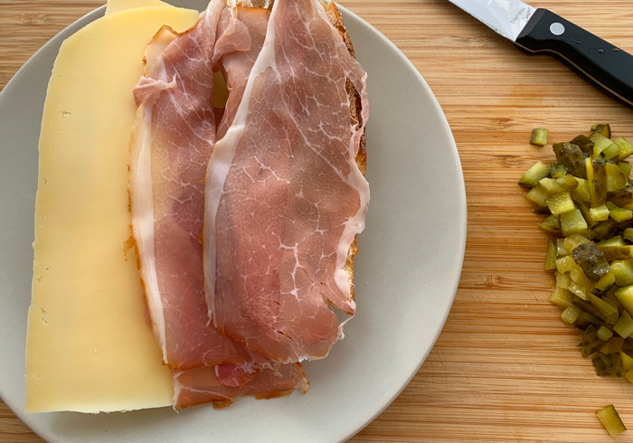 Ploughmans sandwich 08