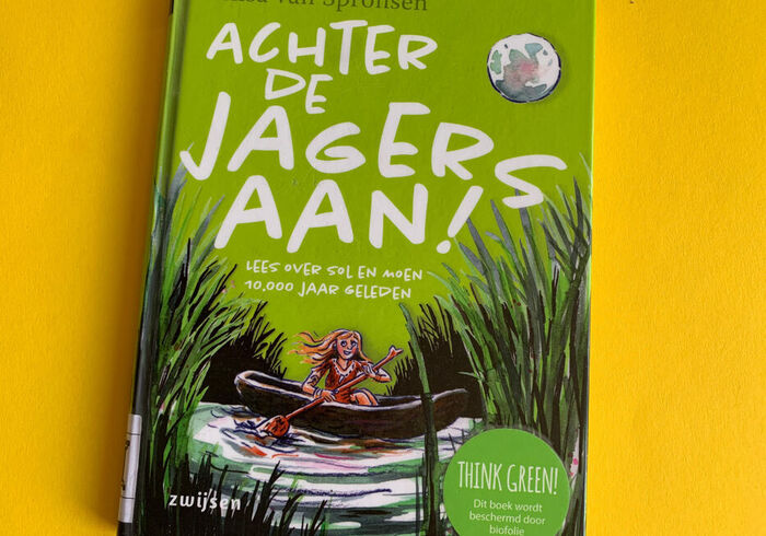 Achter de jagers aan sidepic