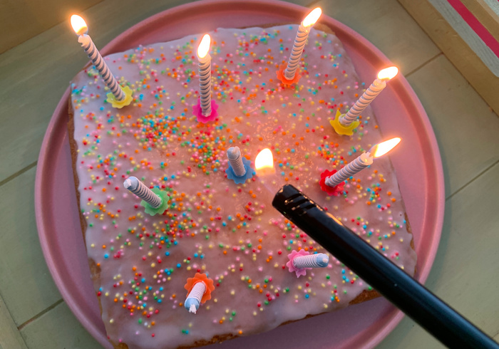 Sprinkle sponge cake homepage