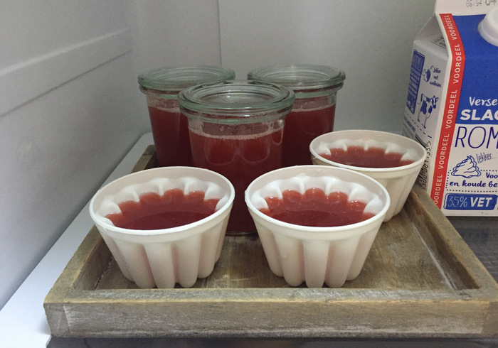 Strawberry jelly 15