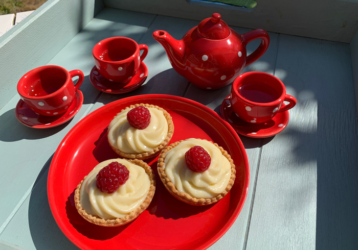 Zomergebakjes met frambozen