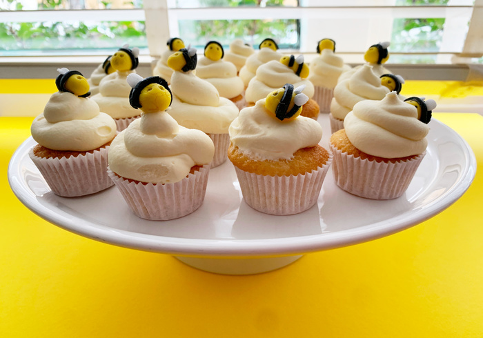 Maak mini-bijencupcakes