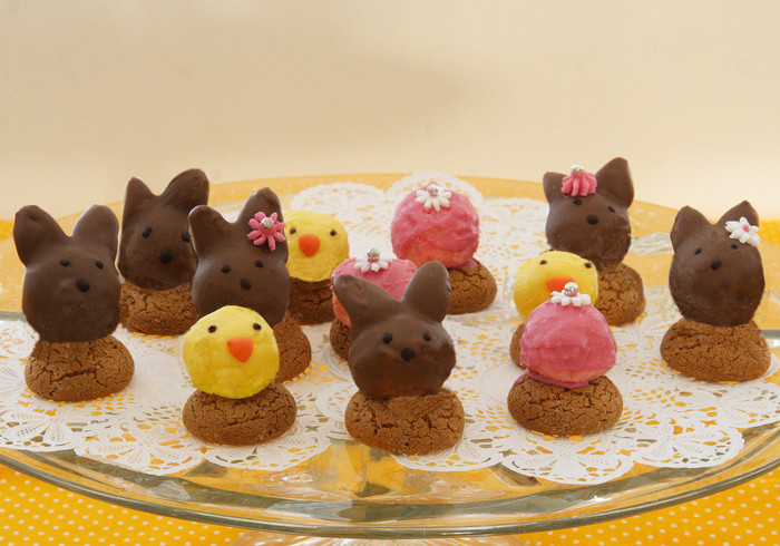 Easter petit fours