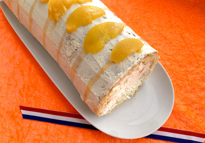 Een oranje roulade