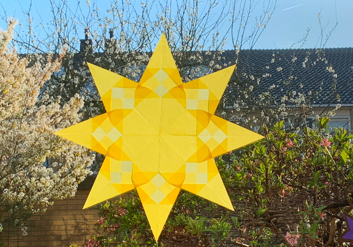 Fold stars