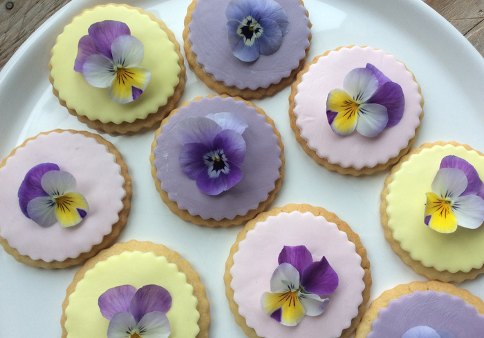 Flower biscuits