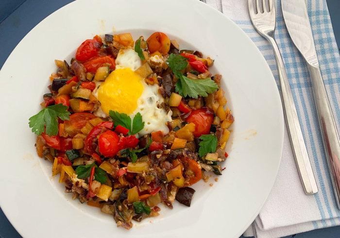 Pisto con Huevos