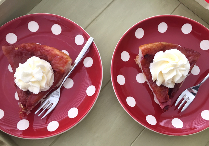 Een pruimen-tarte tatin