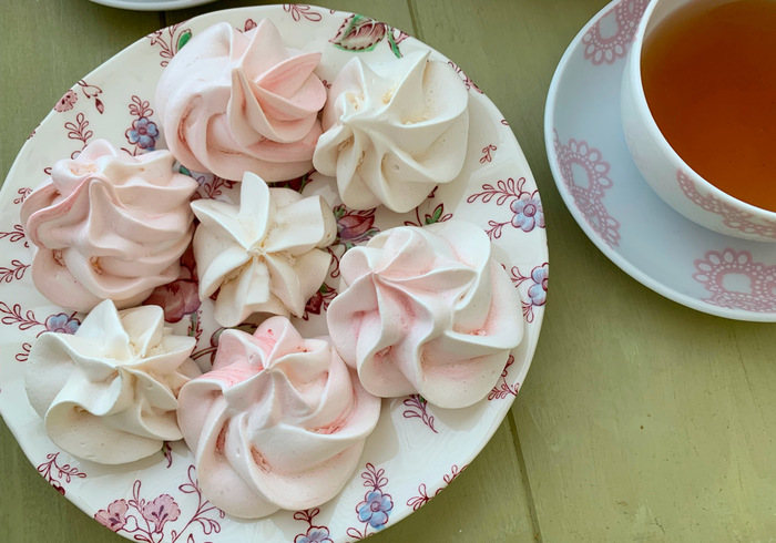 Onze meringue schuimpjes