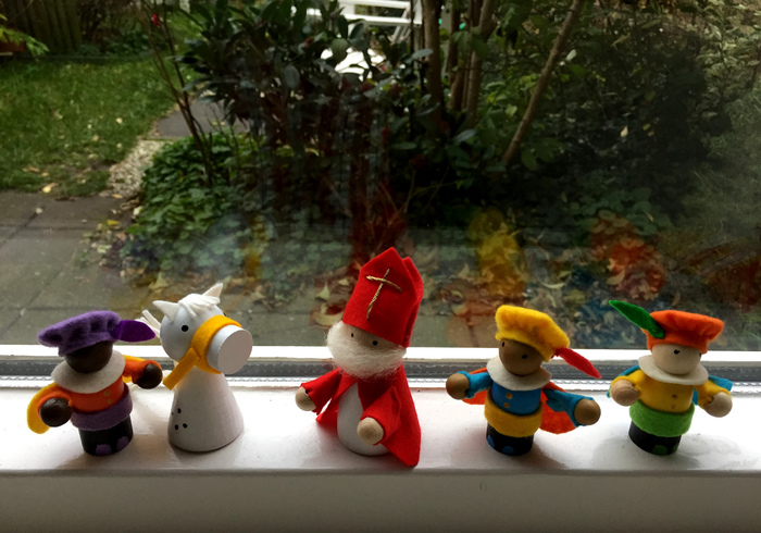 Sinterklaas en zijn Pietjes
