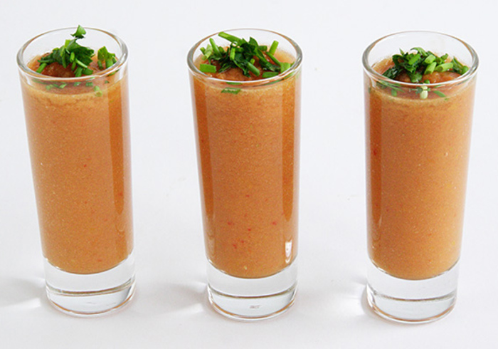 Lekker pittige gazpacho shots