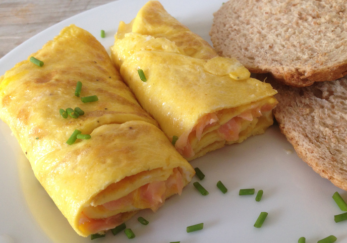 Omelette au saumon fumé