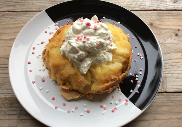 Mum's apple torte