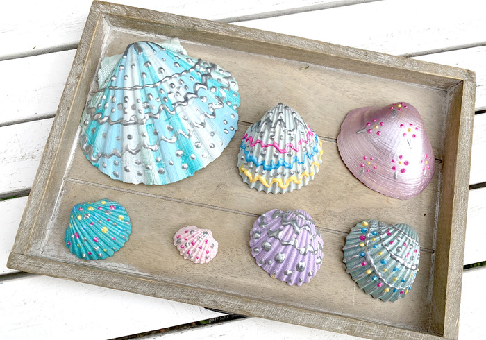 Painting sea shells