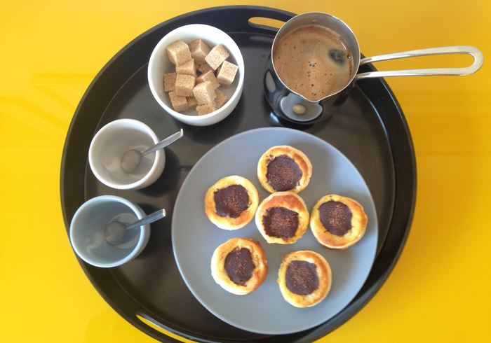 Pear tarts with chocolate 